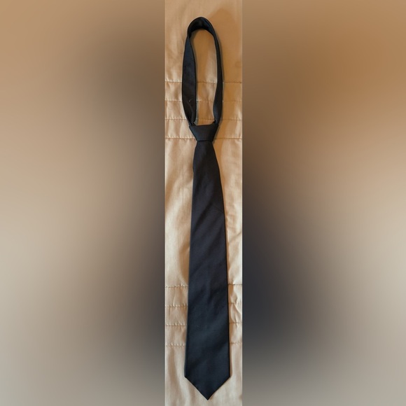 Classic Gray Striped Tie - Picture 4 of 4
